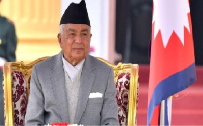  निर्वाचन आयोगले गरायो राष्ट्रपतिलाई निर्वाचन सम्बन्धी जानकारी 